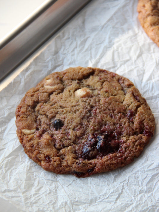 BERRY JAM AND WHITE CHOCOLATE CHIP COOKIE