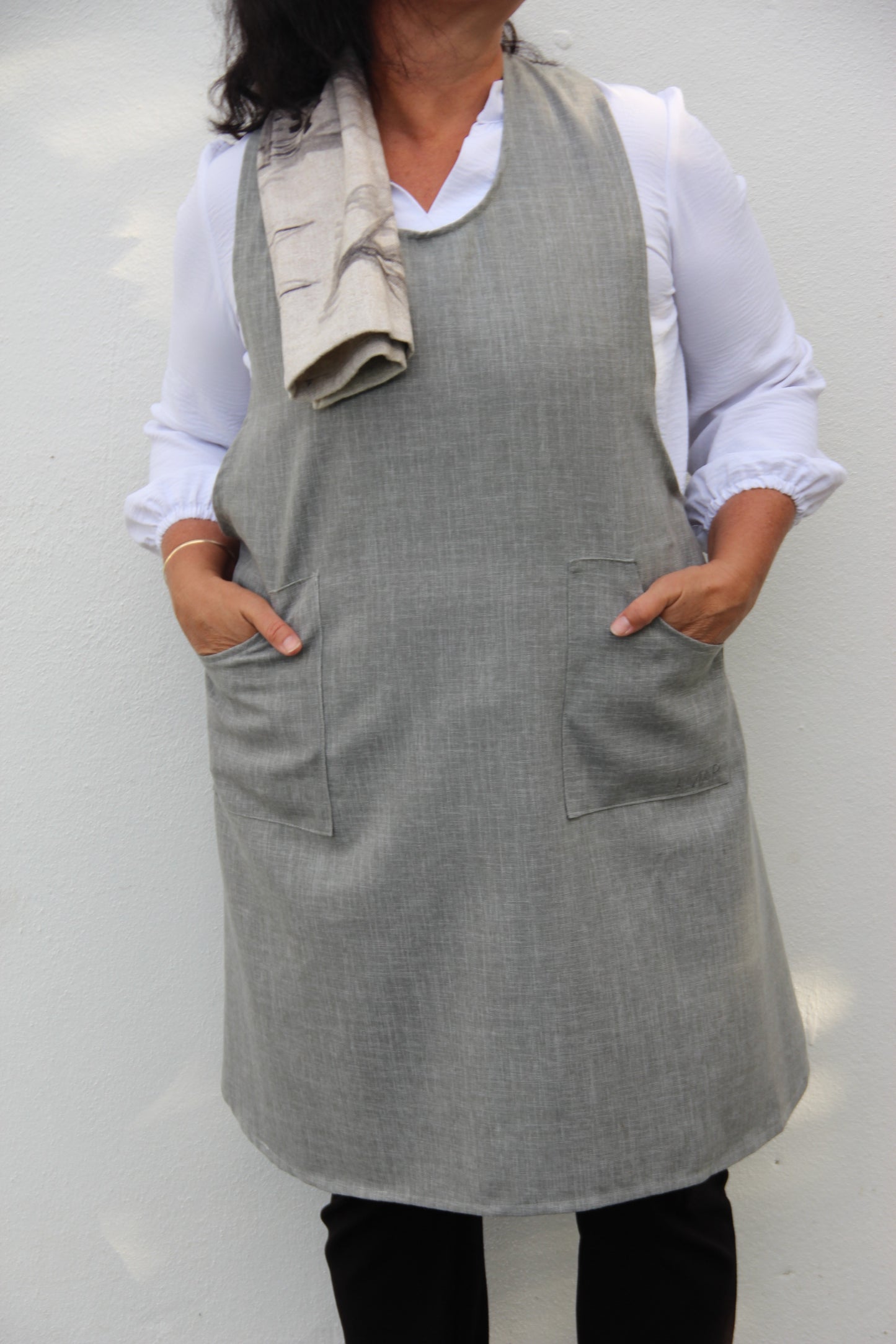 APRON